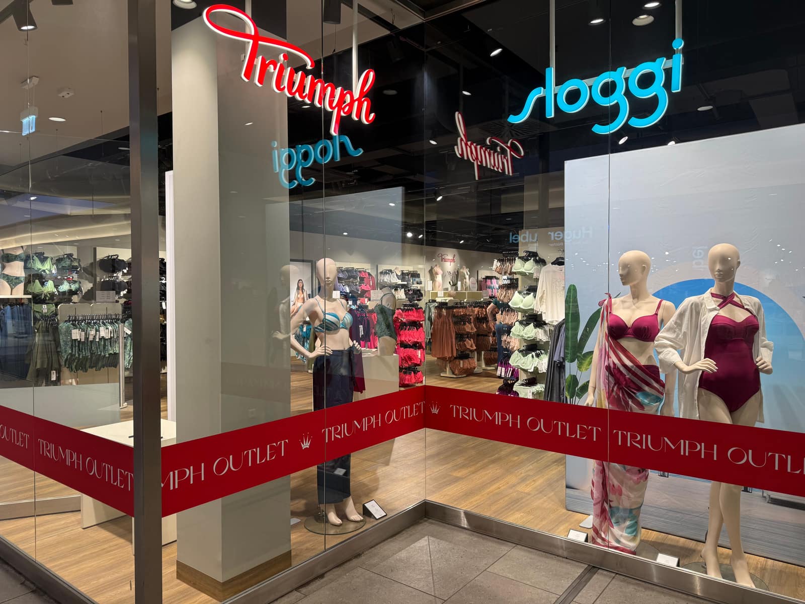 Triumph Outlet